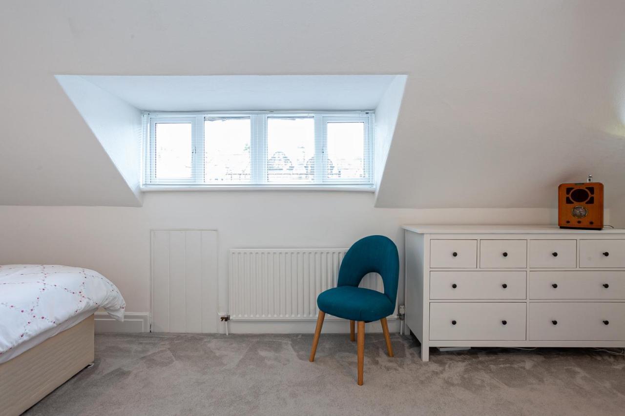 Cosy 2 Bed Apartment - Close To Leeds Centre ภายนอก รูปภาพ