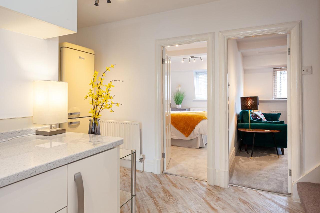 Cosy 2 Bed Apartment - Close To Leeds Centre ภายนอก รูปภาพ