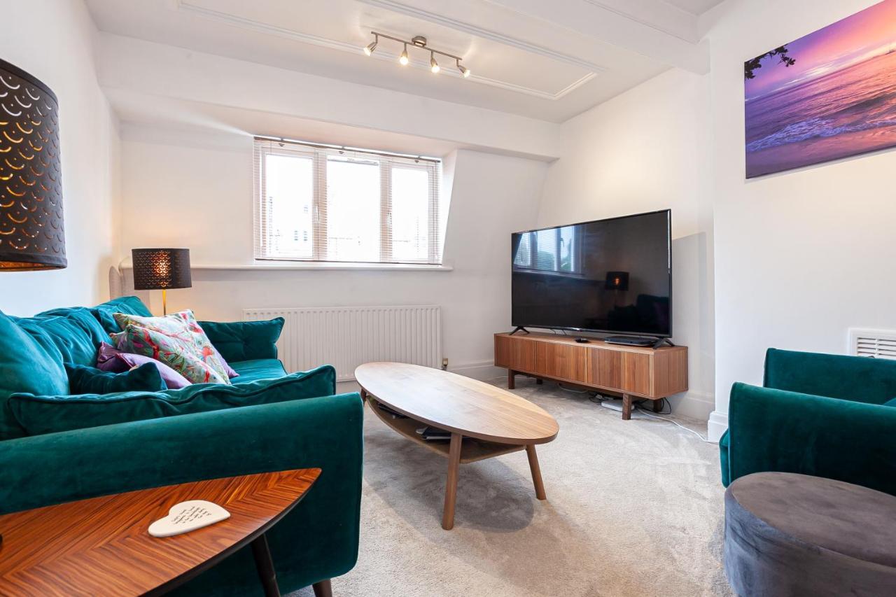 Cosy 2 Bed Apartment - Close To Leeds Centre ภายนอก รูปภาพ